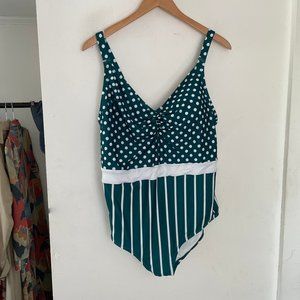 Modcloth Cleo One Piece Swimsuit Size 2X